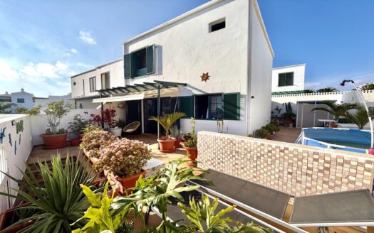 Semi-Detached Duplex In Costa Teguise