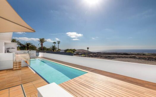 Luxury Villa In Tias