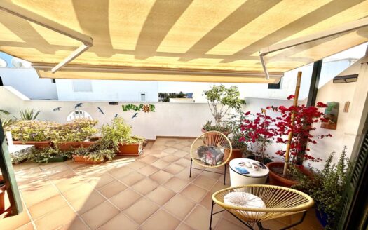 Semi-Detached Duplex In Costa Teguise