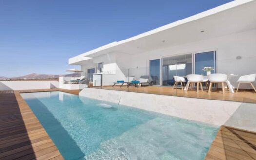 Luxury Villa In Tias