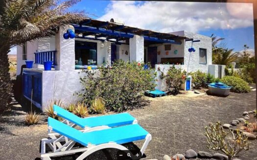 Stunning Seaside Villa On The Island Of La Graciosa