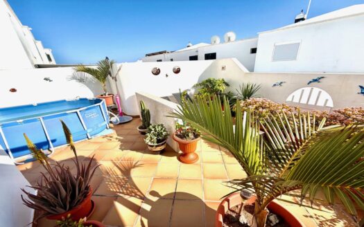 Semi-Detached Duplex In Costa Teguise