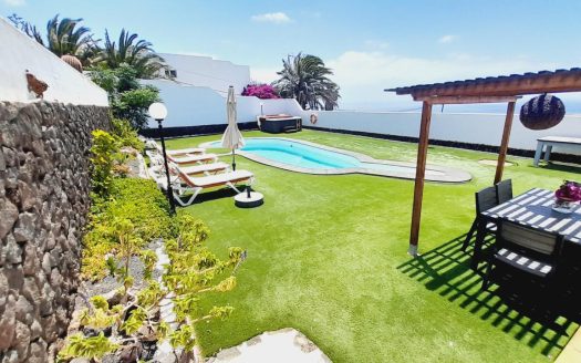 Two Independent Properties For Sale In Guime