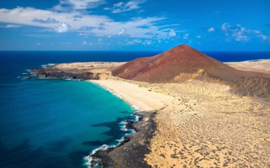 Stunning Seaside Villa On The Island Of La Graciosa
