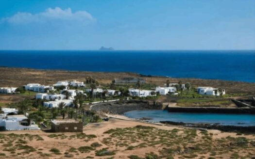 Stunning Seaside Villa On The Island Of La Graciosa